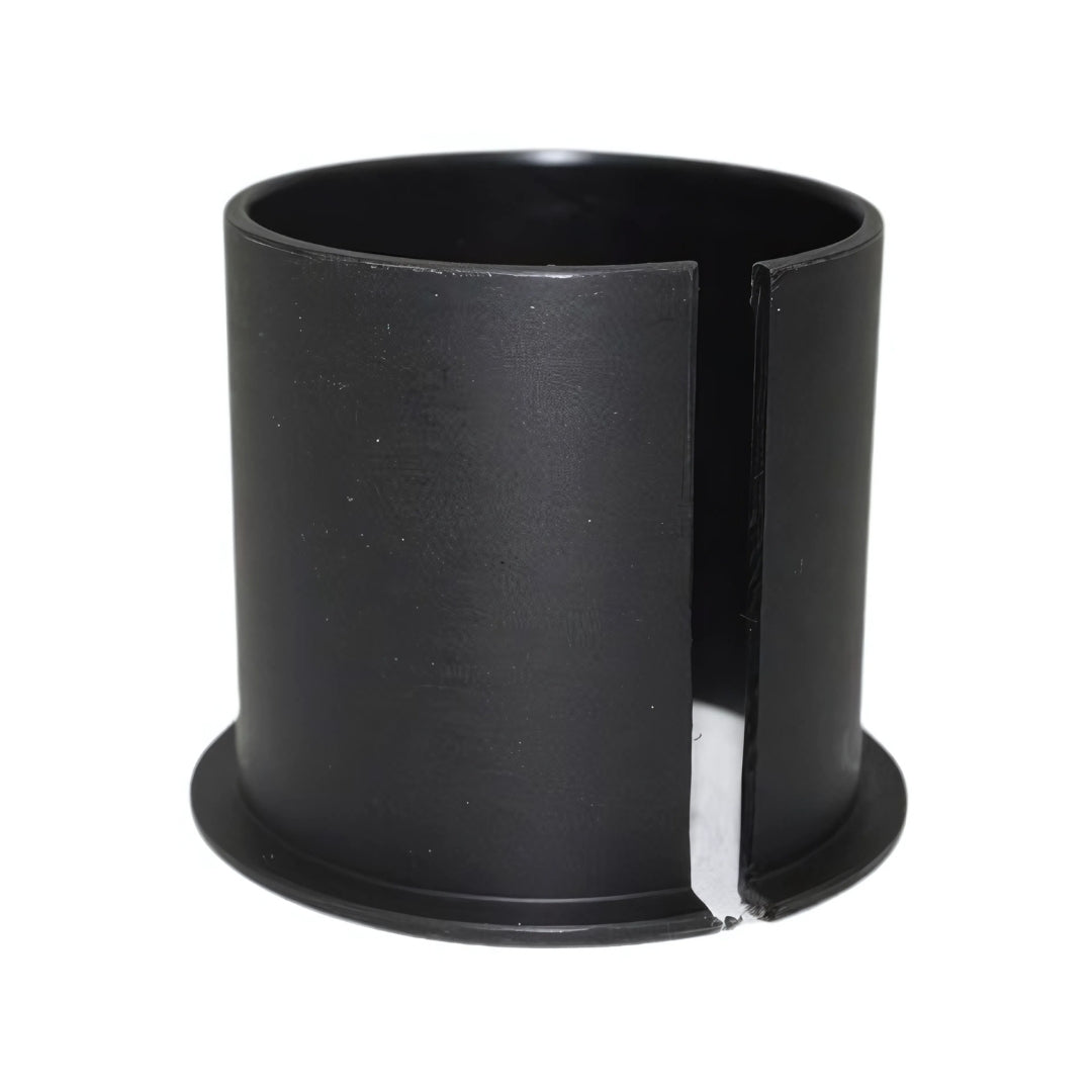 Schwarzer Adapter aus Kunststoff, zylindrisch geformt, mit einer vertikalen Aussparung. Der Adapter hat einen flachen Boden und dient zur Anpassung von 5-kg-Spulen.